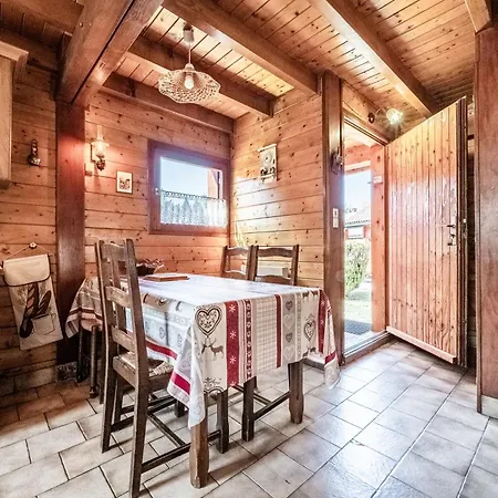 6p Simple - Patchy Chalet